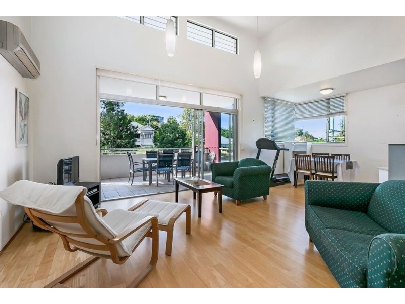 30/2 Campbell Street, Toowong QLD 4066