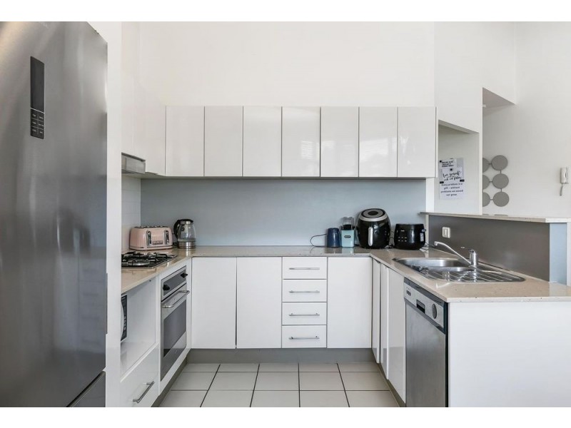 30/2 Campbell Street, Toowong QLD 4066