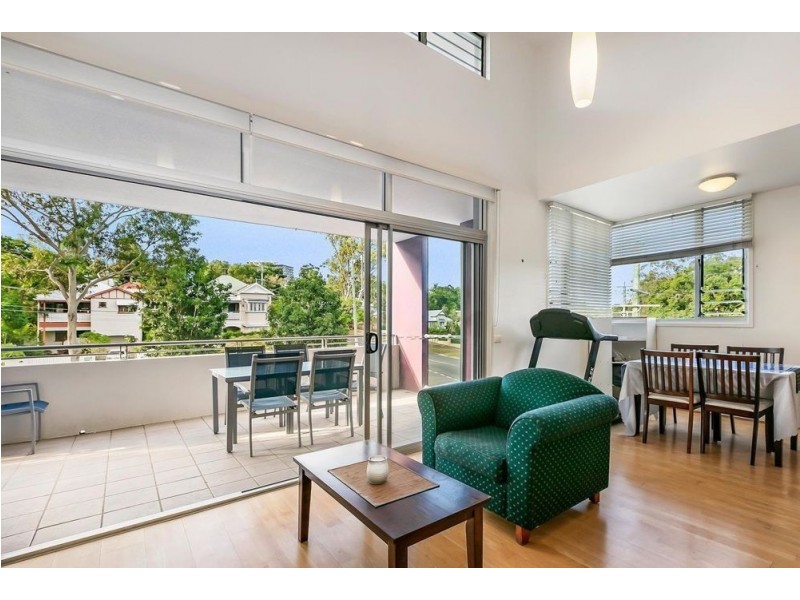 30/2 Campbell Street, Toowong QLD 4066