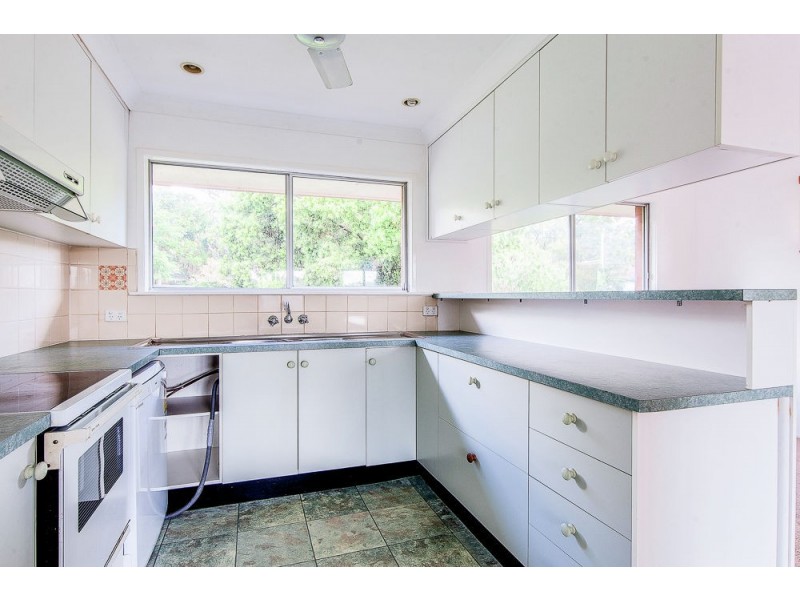 10 Madeira Street, The Gap QLD 4061
