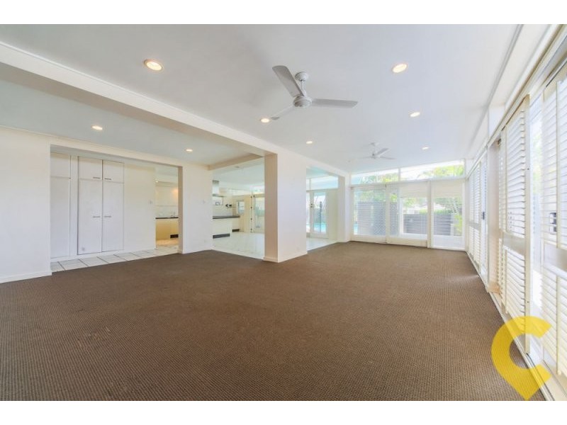 42 Brindisi Avenue, Isle Of Capri QLD 4217