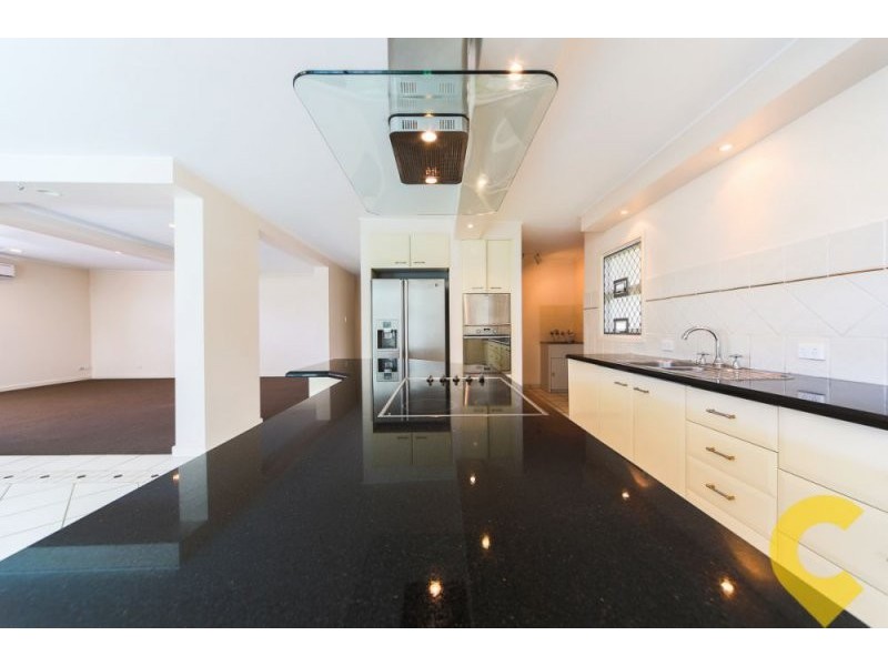 42 Brindisi Avenue, Isle Of Capri QLD 4217