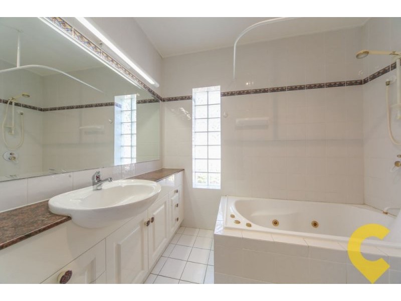 42 Brindisi Avenue, Isle Of Capri QLD 4217