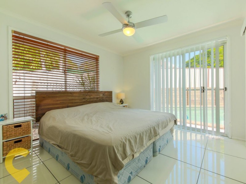 4 Remount Place, Carrara QLD 4211