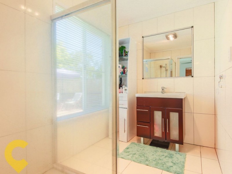 4 Remount Place, Carrara QLD 4211