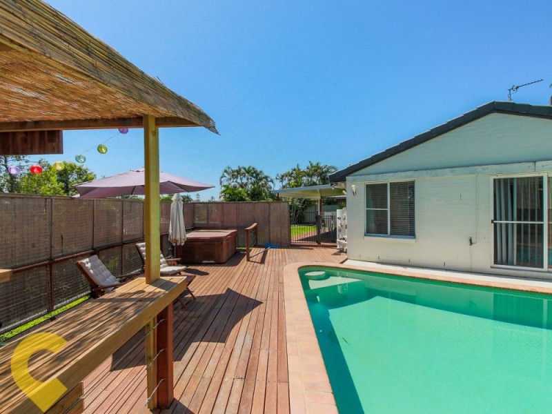 4 Remount Place, Carrara QLD 4211