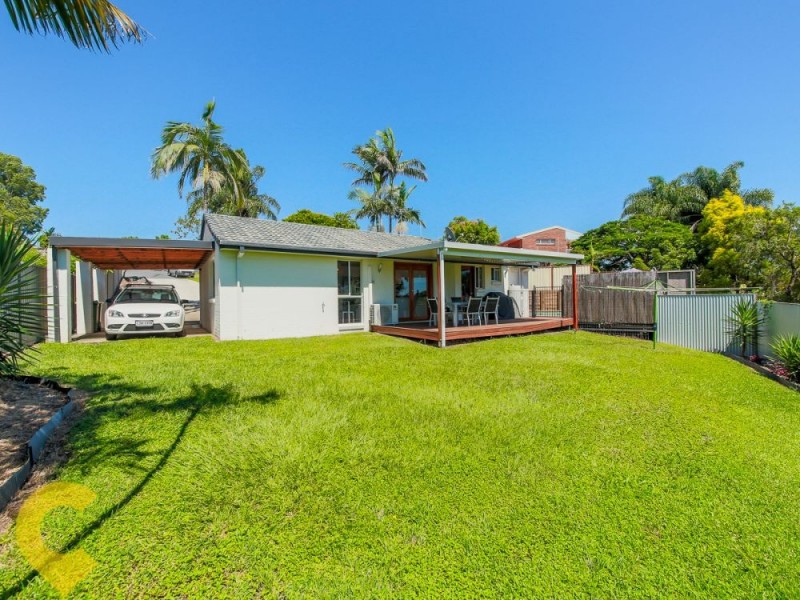 4 Remount Place, Carrara QLD 4211