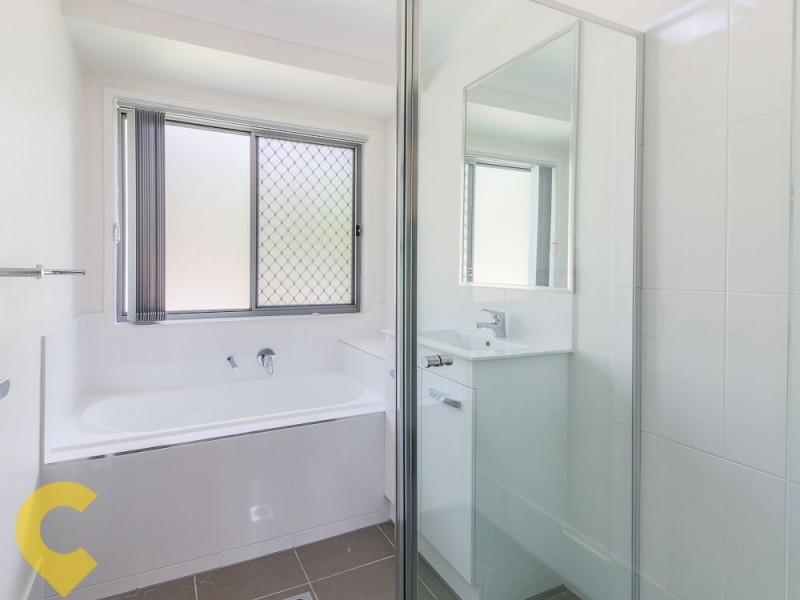 - Oakwood Street, Pimpama QLD 4209