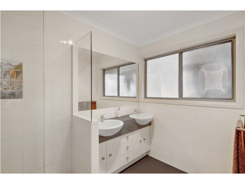 19 Dotterel Street, Parrearra QLD 4575