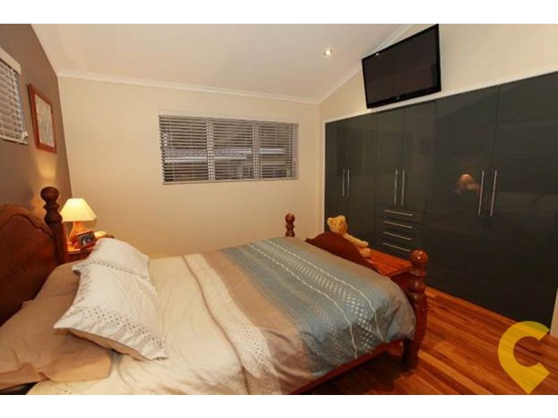 22 Tarnkun Street, Alexandra Headland QLD 4572