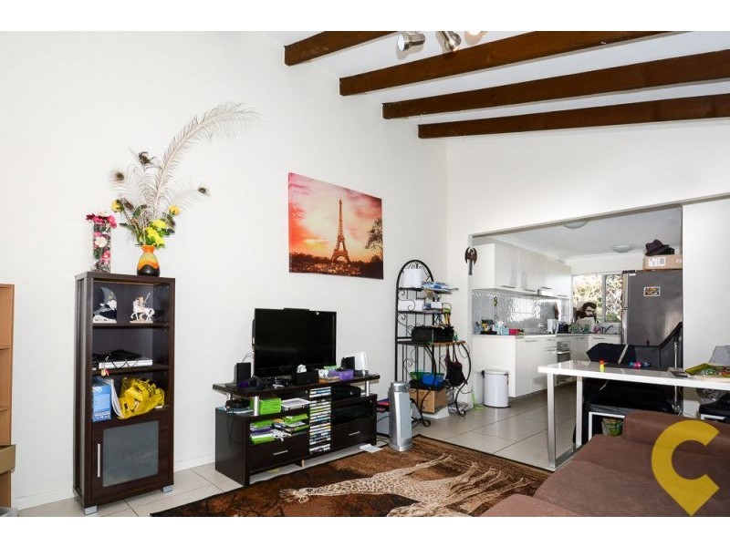 1/6 Goonawarra Drive, Mooloolaba QLD 4557