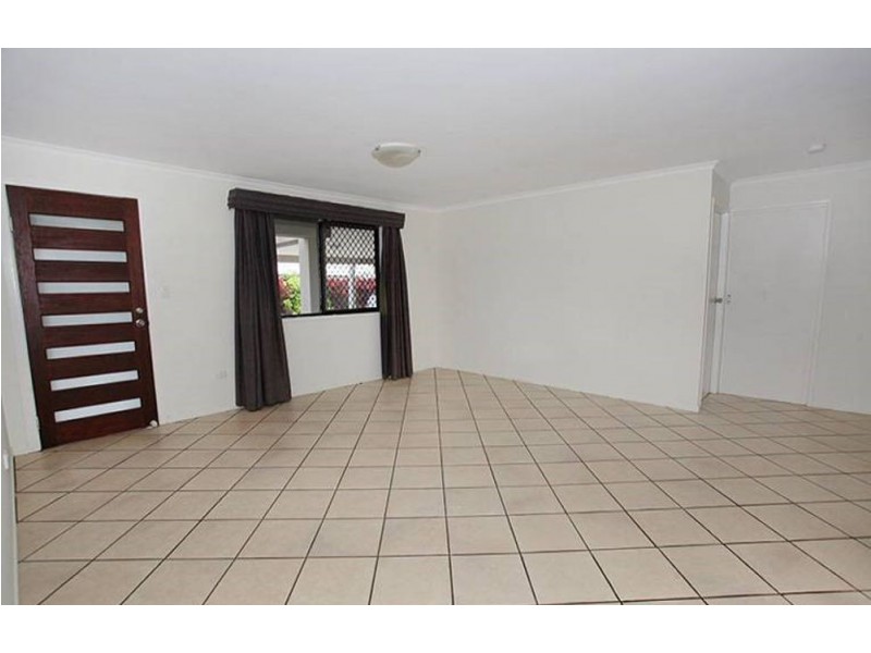 6 Baringa Street, Warana QLD 4575