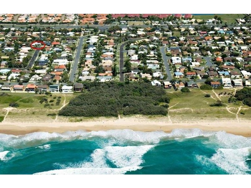 6 Baringa Street, Warana QLD 4575