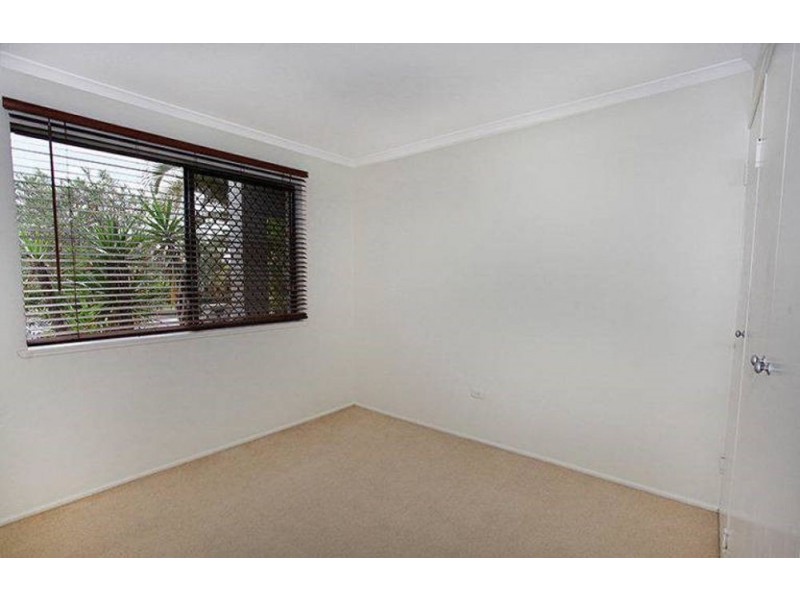 6 Baringa Street, Warana QLD 4575