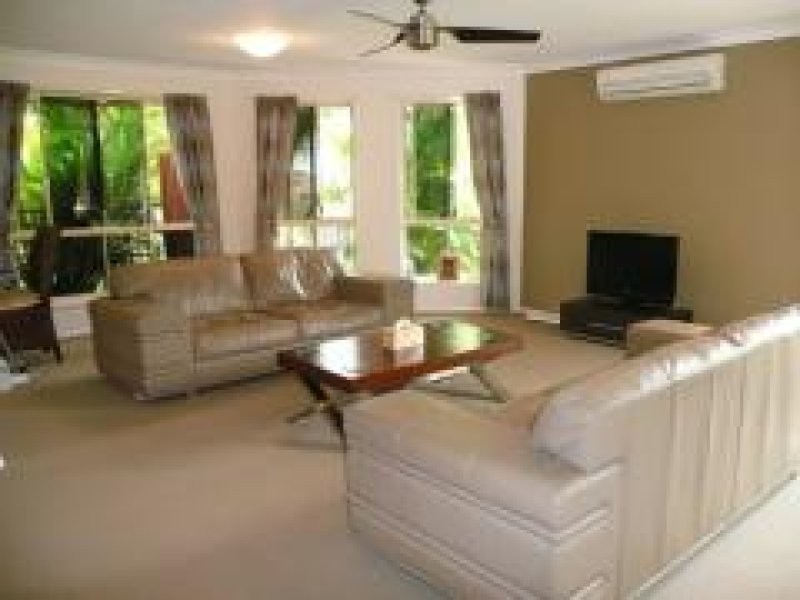 2 Paperbark Court, Mountain Creek QLD 4557