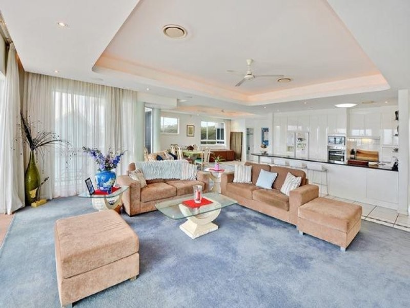 61/140-144 Alexandra Parade, Alexandra Headland QLD 4572