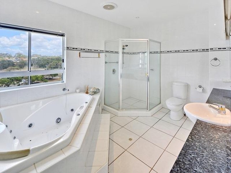 61/140-144 Alexandra Parade, Alexandra Headland QLD 4572