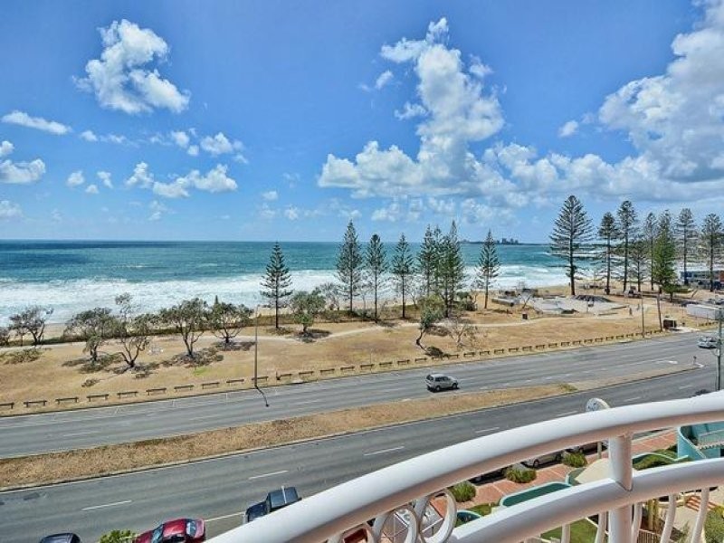 61/140-144 Alexandra Parade, Alexandra Headland QLD 4572