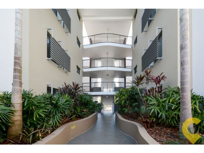 20/4 Grand Parade, Parrearra QLD 4575
