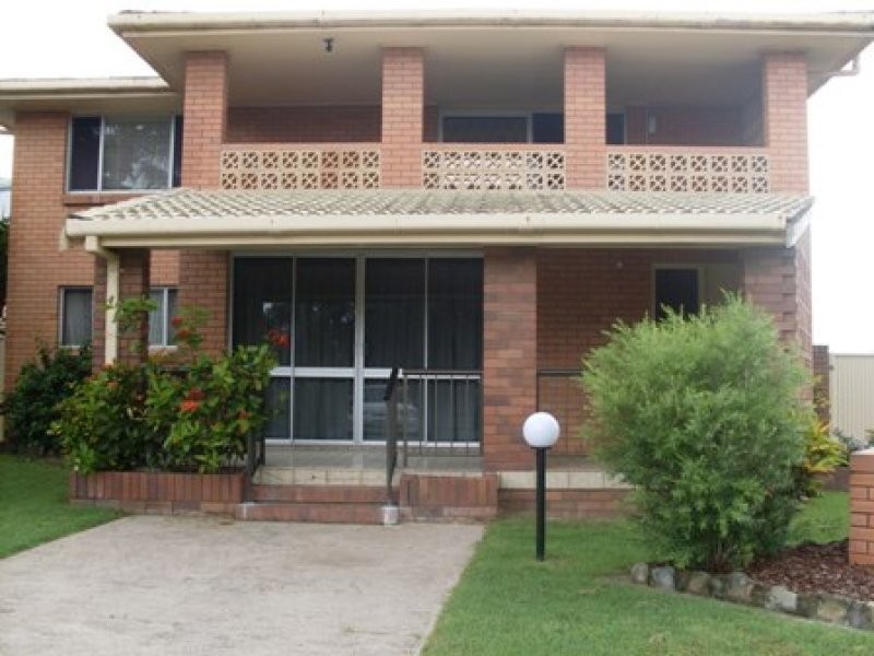 12 Akounah Crescent, Buddina QLD 4575