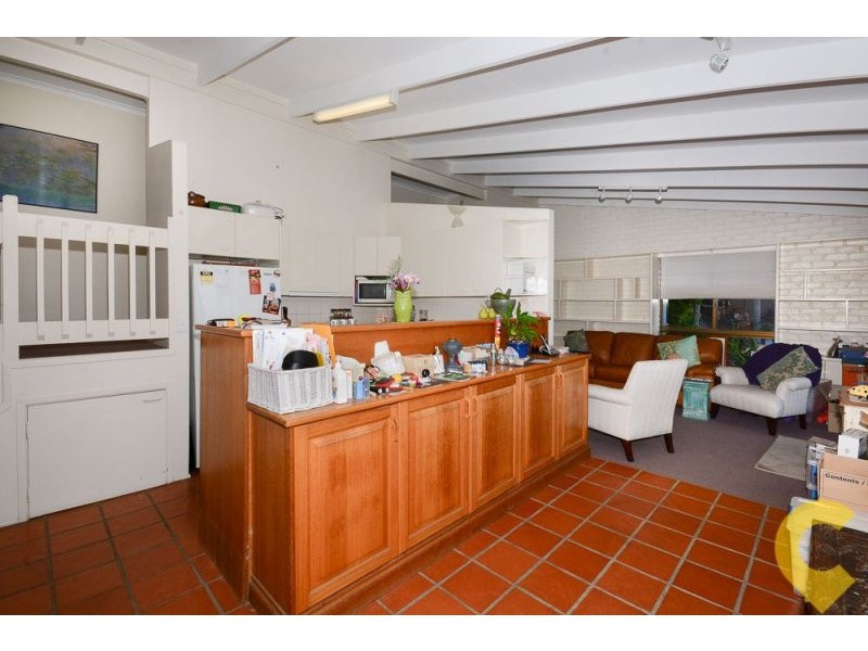 35 Yakola Parade, Alexandra Headland QLD 4572