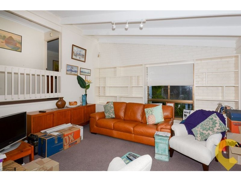 35 Yakola Parade, Alexandra Headland QLD 4572