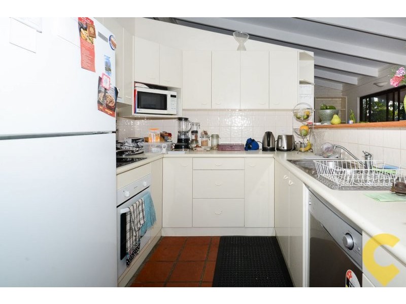 35 Yakola Parade, Alexandra Headland QLD 4572