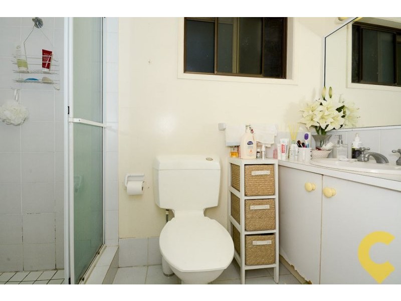 35 Yakola Parade, Alexandra Headland QLD 4572