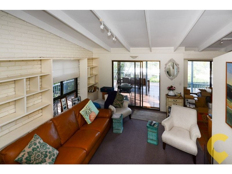 35 Yakola Parade, Alexandra Headland QLD 4572