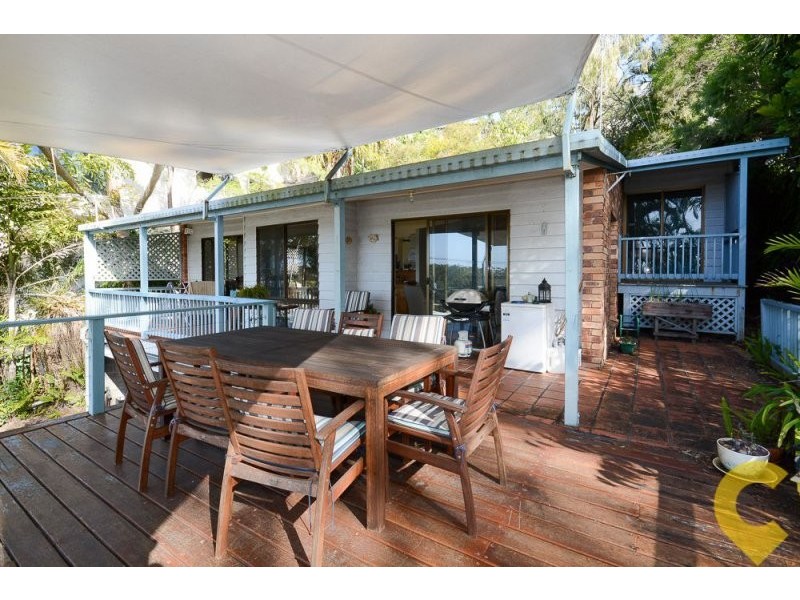 35 Yakola Parade, Alexandra Headland QLD 4572
