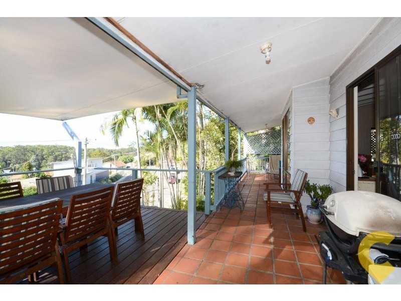 35 Yakola Parade, Alexandra Headland QLD 4572