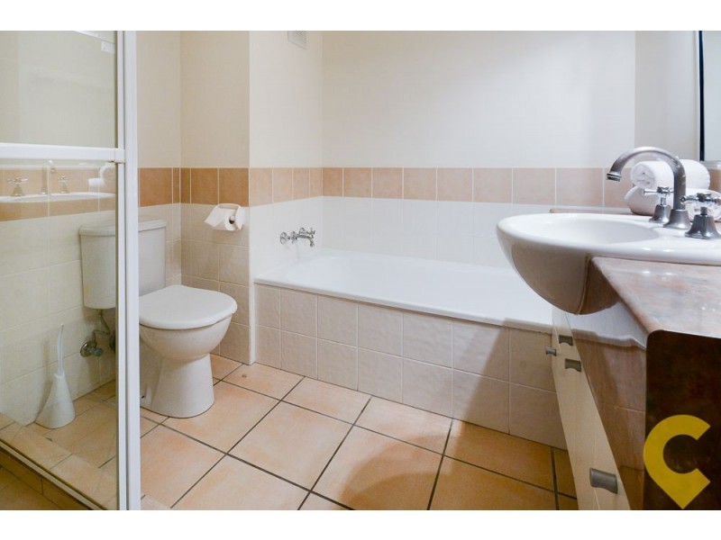 16/143 Mooloolaba Esplanade, Mooloolaba QLD 4557