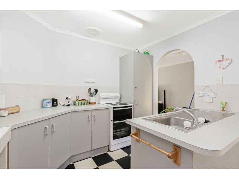 6 Lotus Place, Bli Bli QLD 4560