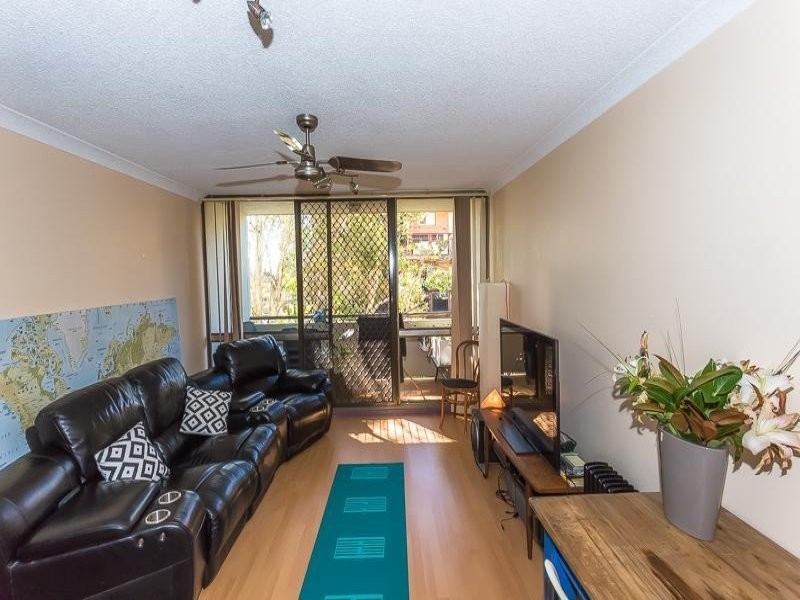 2/4 Corowa Court, Mooloolaba QLD 4557