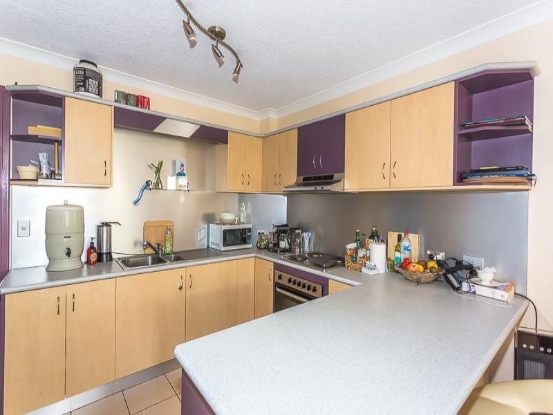 2/4 Corowa Court, Mooloolaba QLD 4557