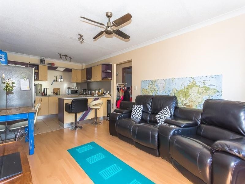 2/4 Corowa Court, Mooloolaba QLD 4557
