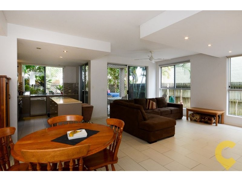 2/190 Brisbane Road, Mooloolaba QLD 4557