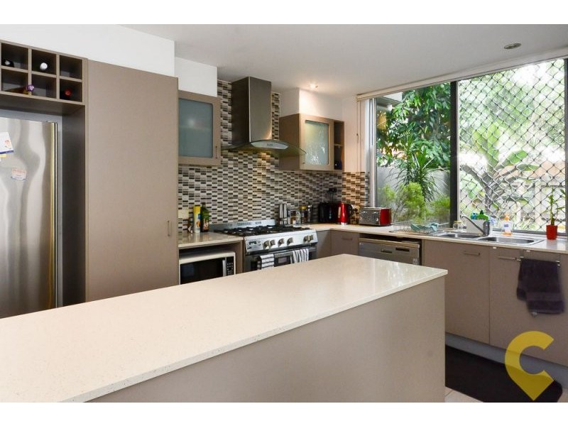2/190 Brisbane Road, Mooloolaba QLD 4557