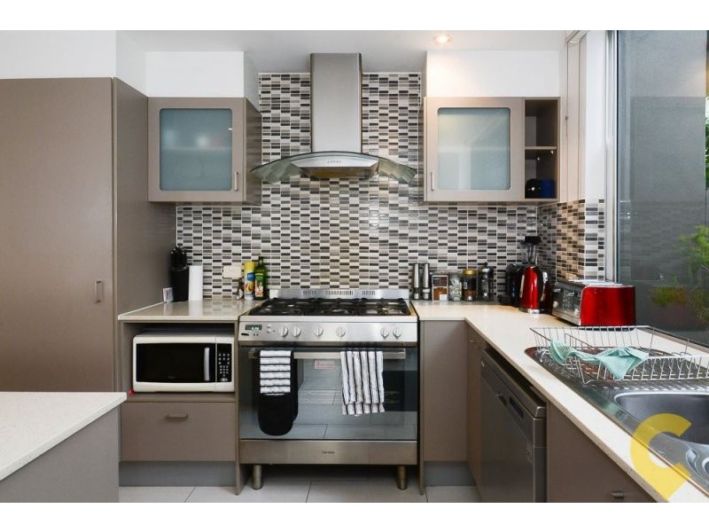 2/190 Brisbane Road, Mooloolaba QLD 4557