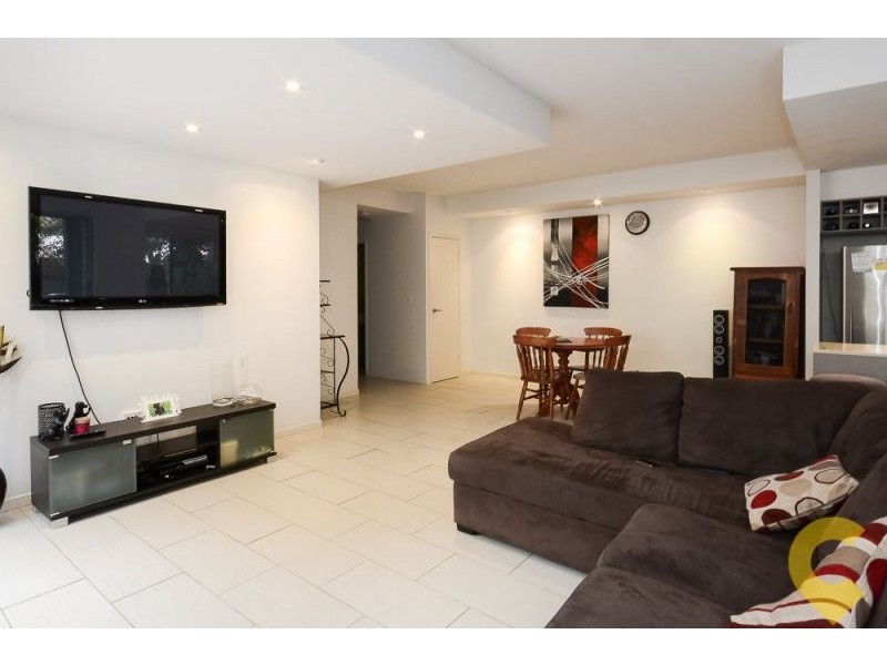 2/190 Brisbane Road, Mooloolaba QLD 4557