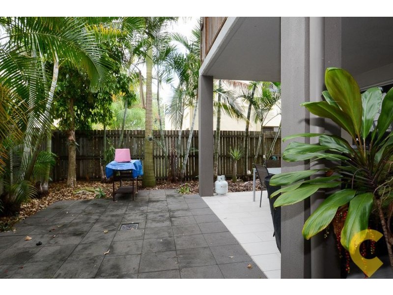 2/190 Brisbane Road, Mooloolaba QLD 4557