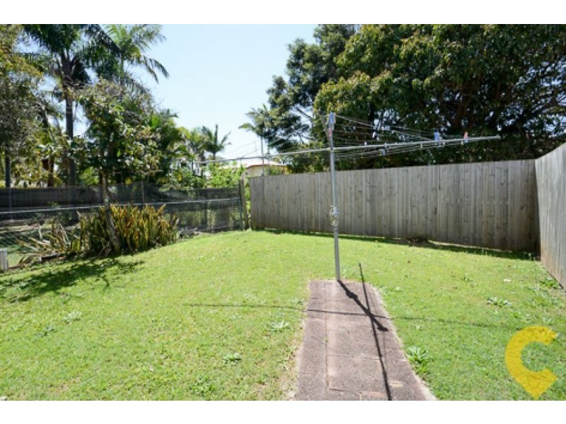 2/33 Hinley Avenue, Maroochydore QLD 4558