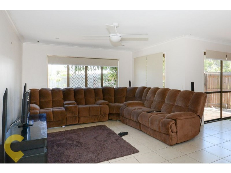 5 Neelong Court, Warana QLD 4575