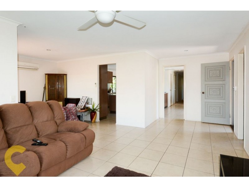 5 Neelong Court, Warana QLD 4575
