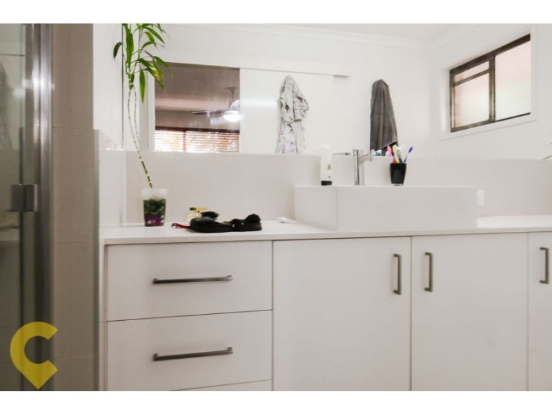 5 Neelong Court, Warana QLD 4575