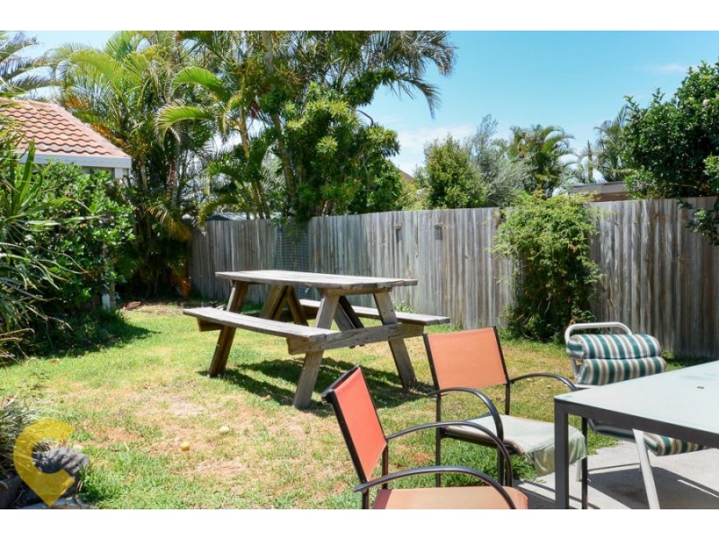 5 Neelong Court, Warana QLD 4575