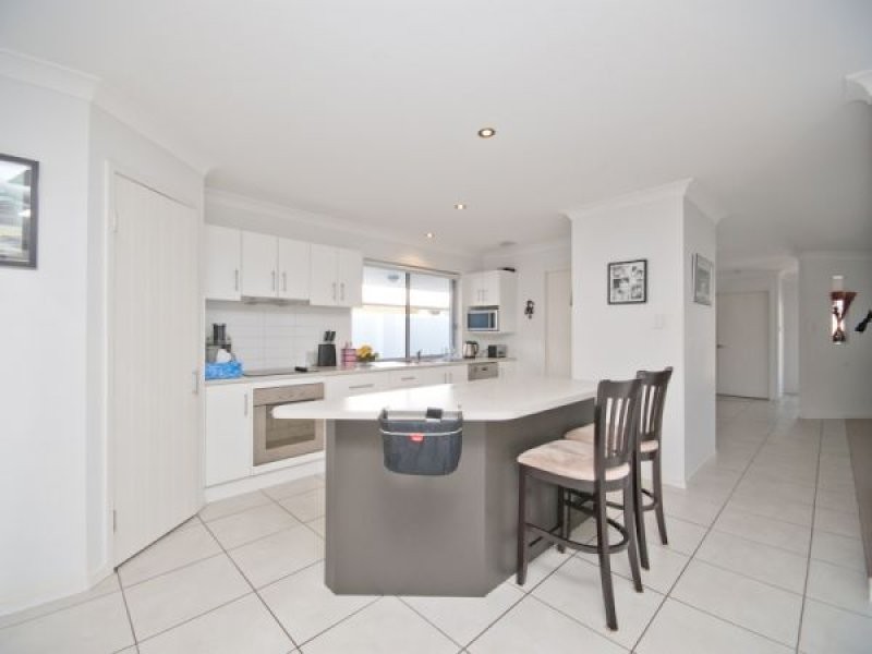 3 Riberry Place, Meridan Plains QLD 4551