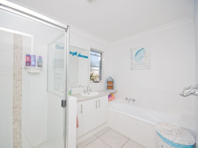 3 Riberry Place, Meridan Plains QLD 4551