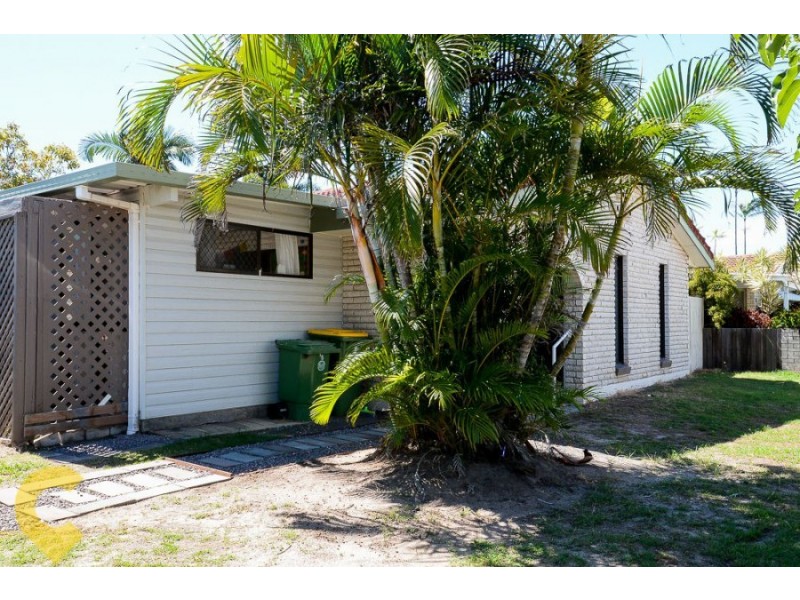 9 Bermagui Crescent, Buddina QLD 4575