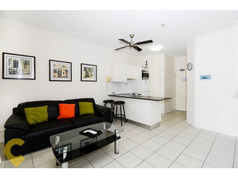 2/32 River Esplanade, Mooloolaba QLD 4557
